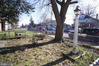 1689 Ward St unit 124, Marcus Hook, PA 19061 - photo 2