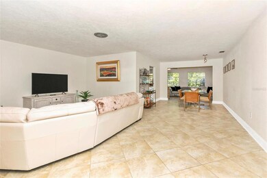 3039 Chase Cir, Sarasota, FL 34231 - photo 6