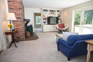 Living Area 2 (1 of 1)