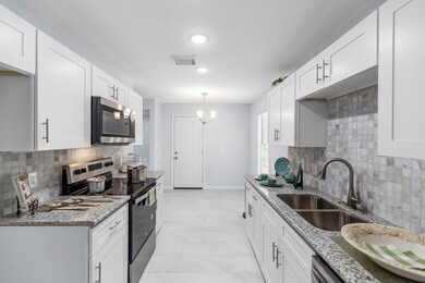 7215 Colton St, Houston, TX 77016 - photo 4