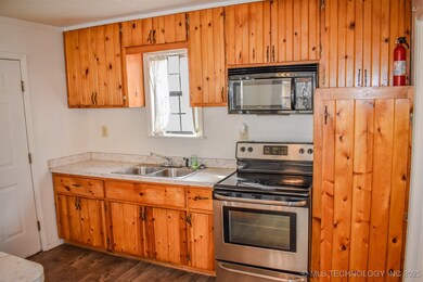 406 SE I St, Antlers, OK 74523 - photo 7