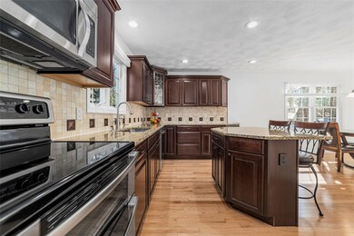 26 Sir Michael Cir, West Kingston, RI 02892 - photo 7