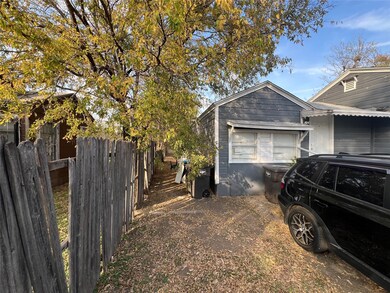 3705 S Littlejohn Ave, Fort Worth, TX 76105 - photo 2