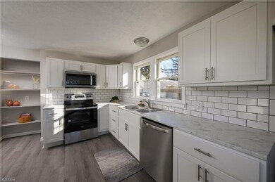 1328 Spring Ave NE, Canton, OH 44714 - photo 4