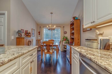 73 Norfolk St unit 2, Hampstead, NH 03841 - photo 4