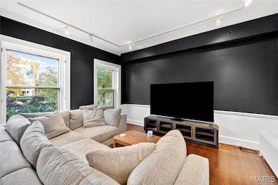 4624 Pershing Place, Saint Louis, MO 63108 - photo 6