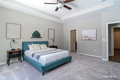 9865 Thorton Dr, Johnston, IA 50131 - photo 2