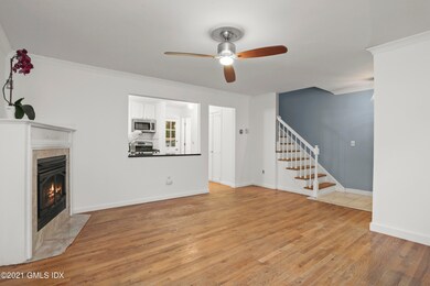 31 Green Ln unit 2, Greenwich, CT 06831 - photo 4
