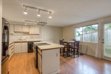 8225 212th St SW unit 205, Edmonds, WA 98026 - photo 3
