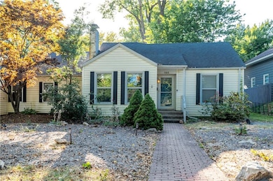 1165 S Lafayette Ave, Marshall, MO 65340 - photo 3