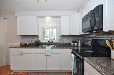 23 Wesleyan Ave, Warwick, RI 02886 - photo 4