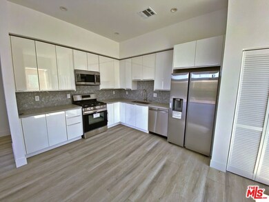 4627 W 18th St unit 1/2, Los Angeles, CA 90019 - photo 7