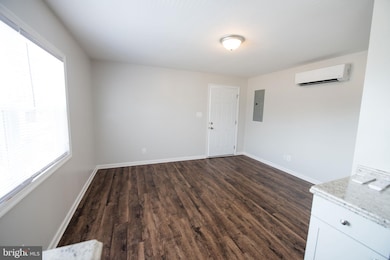 22880 Dement Ln unit 2, California, MD 20619 - photo 5