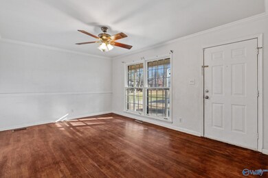 2111 Shady Lane Cir NW, Huntsville, AL 35810 - photo 4