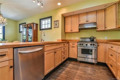 Beautiful kitchen!
