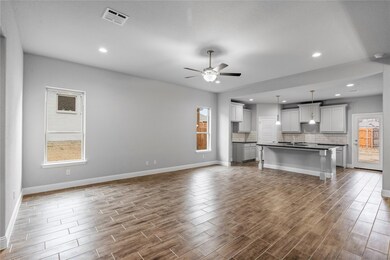 345 Clark Ave, Weatherford, TX 76086 - photo 4