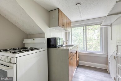 3711 Egerton Rd, Baltimore, MD 21215 - photo 6