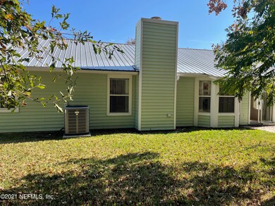 4172 Davie Ct, Jacksonville, FL 32210 - photo 3