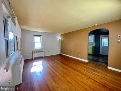 1052 W Mount Vernon St, Lansdale, PA 19446 - photo 3