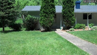 525 Harris Rd, Sheffield Lake, OH 44054 - photo 3