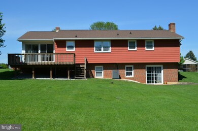 109 Roosevelt Rd, Sykesville, MD 21784 - photo 3