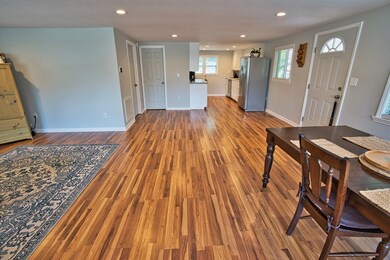Looking toward Kitchen