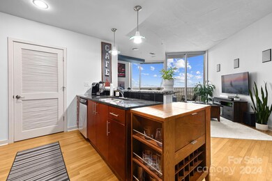 Avenue Condominiums unit 2513, Charlotte, NC 28202 - photo 6