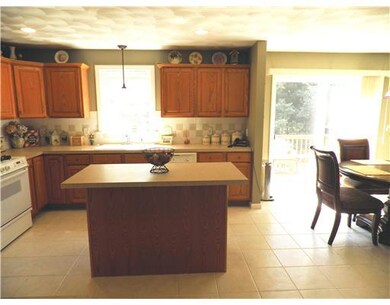 Kitchen. large eat in kitchen