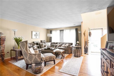 101 Governors Hill, West Warwick, RI 02893 - photo 4