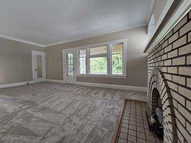 2nd Floor Living Room