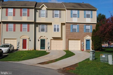 11234 Cristins Cir, Hagerstown, MD 21742 - photo 2