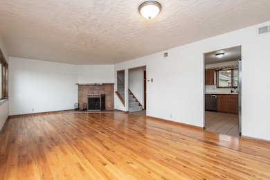 3 Linden Cir, Jefferson, WI 53549 - photo 5