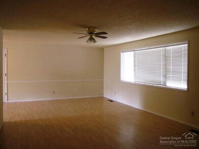 1345 NE Watson Dr, Bend, OR 97701 - photo 6