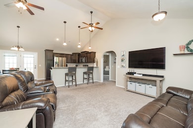 1104 E Fieldstone Dr-3