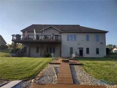 1330 Hollow Tree Dr, Findlay, OH 45840 - photo 3