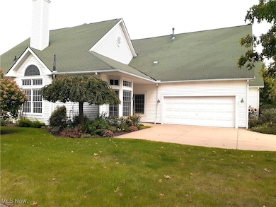 8 Golf View Ln, North Olmsted, OH 44070 - photo 3