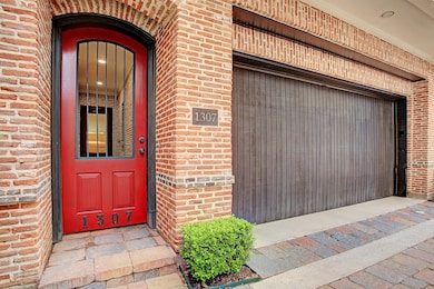 1307 Rosedale St, Houston, TX 77004 - photo 3