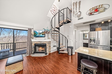 391 Moytoy Rd unit 206, Crab Orchard, TN 37723 - photo 2