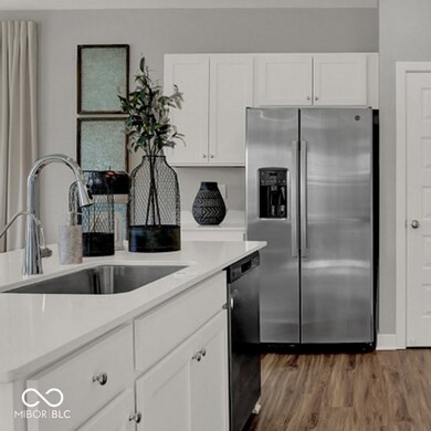 6899 Teder Creek Ln, Whitestown, IN 46075 - photo 5