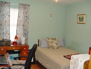 Bedroom On 1st Floor