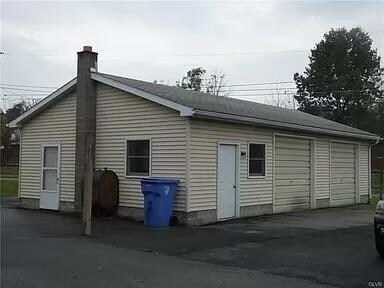 170 N Canal St, Walnutport, PA 18088 - photo 3