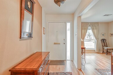 14015 Queensbury Ln, Houston, TX 77079 - photo 4