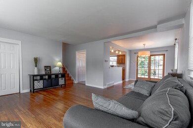 214 Bramber Dr, Broomall, PA 19008 - photo 4