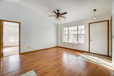 005-living room