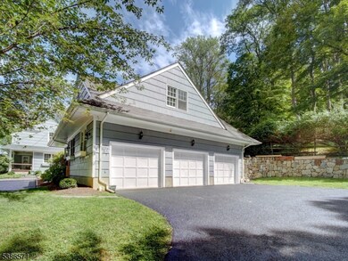 82 Roxiticus Rd, Far Hills, NJ 07931 - photo 7