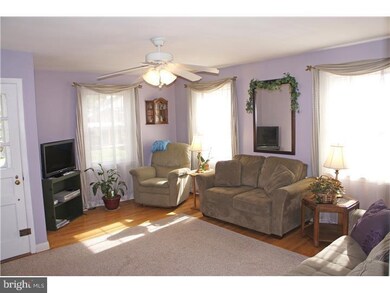 208 Cedar Rd, Wallingford, PA 19086 - photo 4
