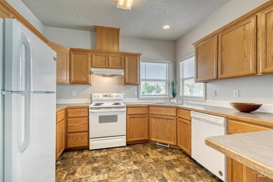 924 S Diamond St, Nampa, ID 83686 - photo 4