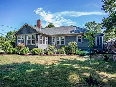 8 Wamsutta Ave, Barrington, RI 02806 - photo 3