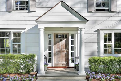 35 Lakewood Cir N, Greenwich, CT 06830 - photo 4