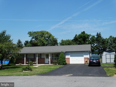 4 Canterbury Dr, Chambersburg, PA 17201 - photo 3